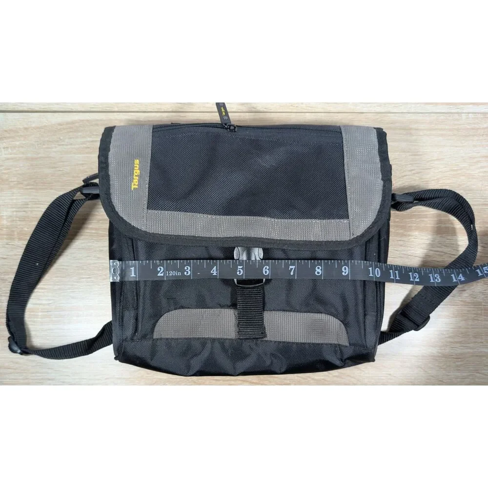 Targus Camera Shoulder Bag Black Gray Travel Crossbody Padded Case